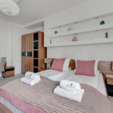 Lion Apartments - Bright Side โซพอต ภายนอก รูปภาพ