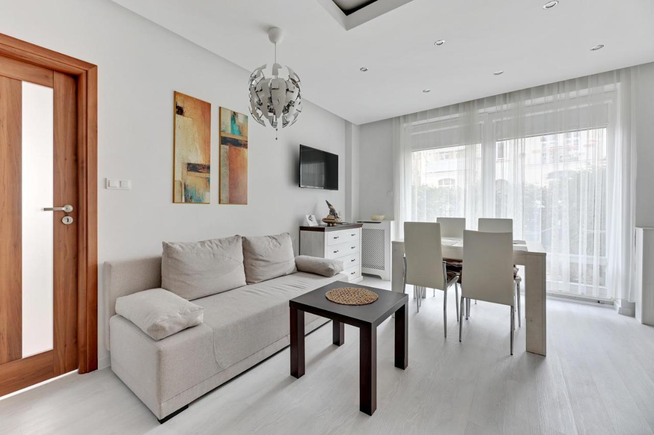 Lion Apartments - Bright Side โซพอต ภายนอก รูปภาพ