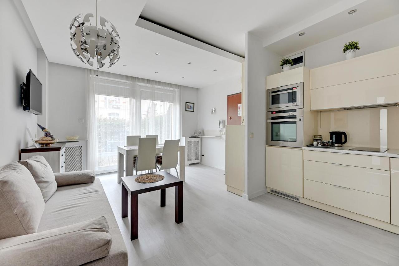 Lion Apartments - Bright Side โซพอต ภายนอก รูปภาพ